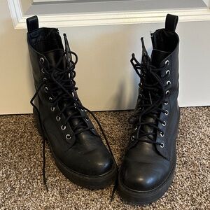 Steven Madden Women’s Combat Boot